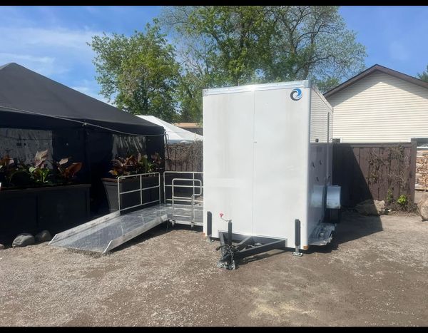 1-Stall Ultra lav ADA Trailer  – Restroom Trailer