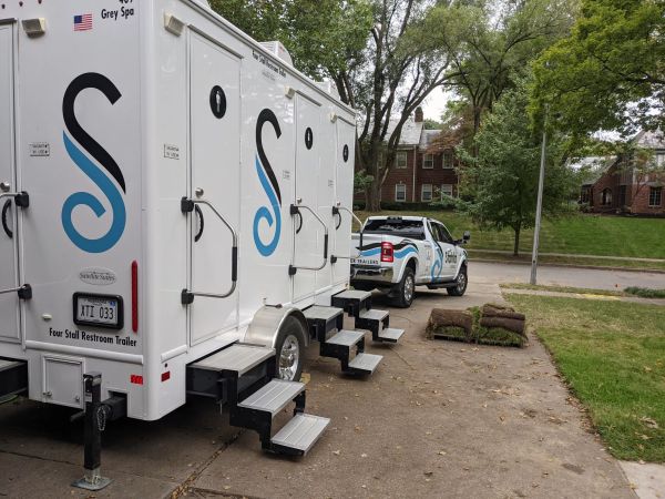 Heated Portable Restrooms: Complete 2025 Guide for Construction Sites & Winter Events